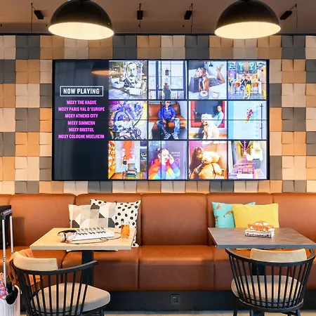 Hotel Moxy