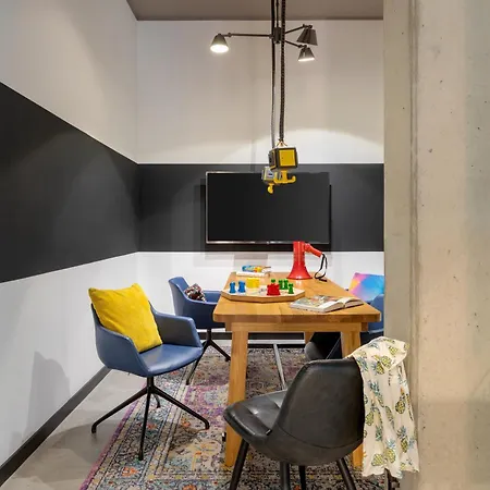 Moxy Hotel