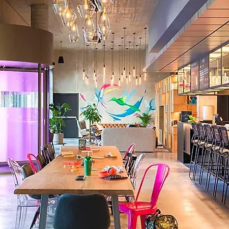 Moxy 酒店