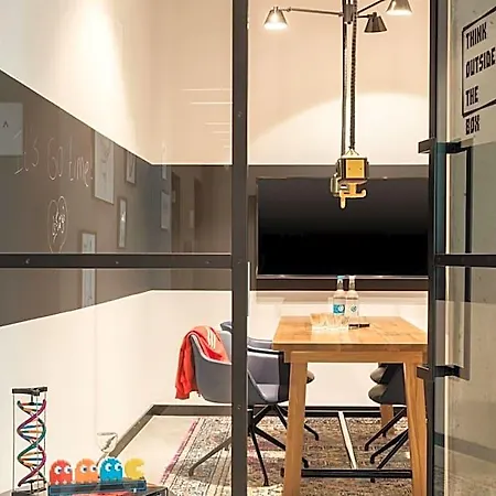 酒店 Moxy 维尔茨堡