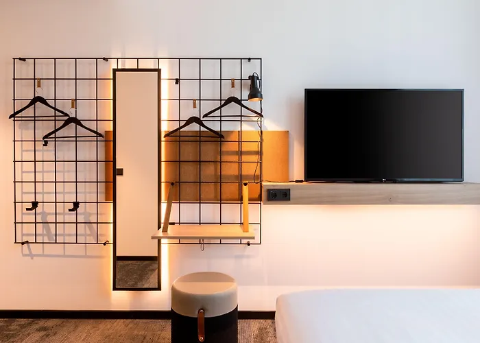 Hotel Moxy 3*